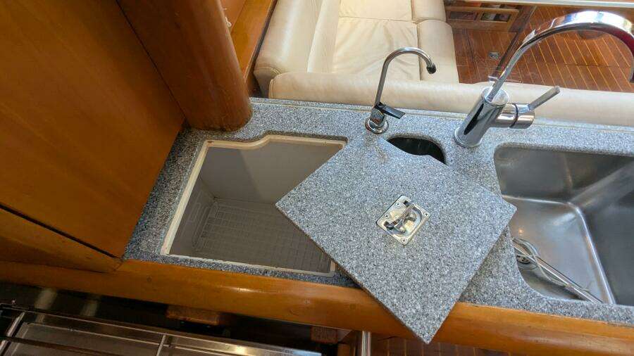 ANSWER 3 40ft Saga Yacht For Sale