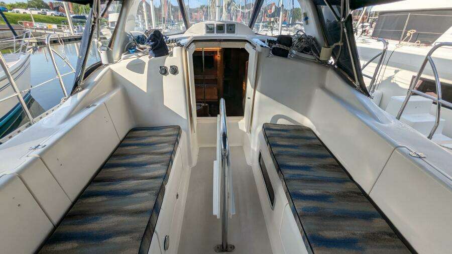 ANSWER 3 40ft Saga Yacht For Sale