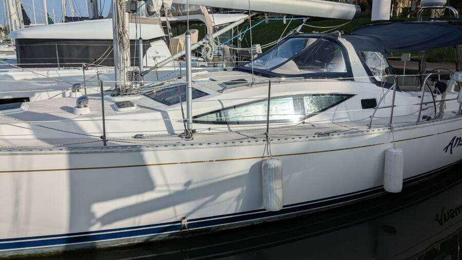 ANSWER 3 40ft Saga Yacht For Sale
