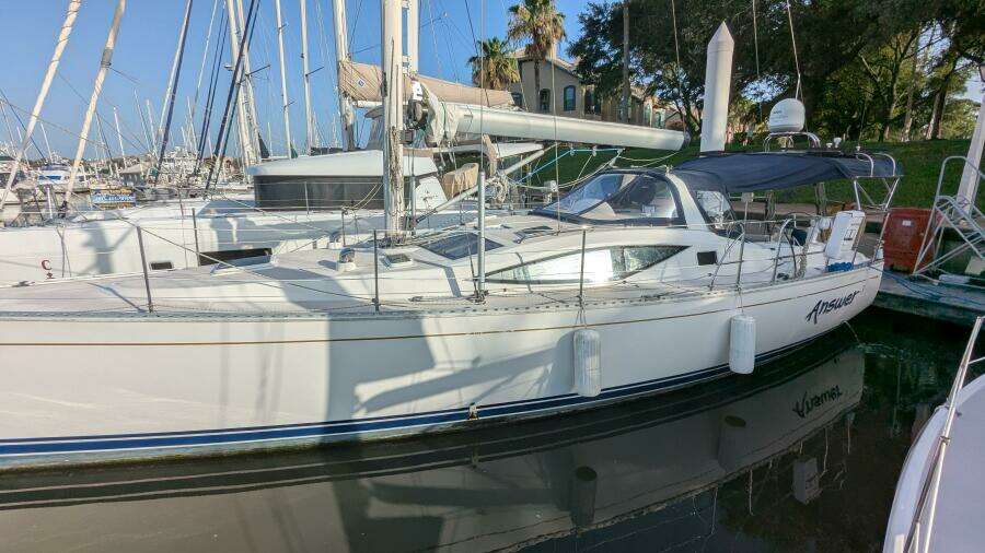 ANSWER 3 40ft Saga Yacht For Sale