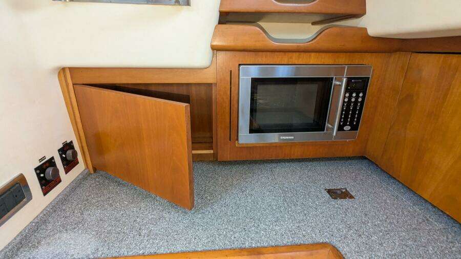 ANSWER 3 40ft Saga Yacht For Sale