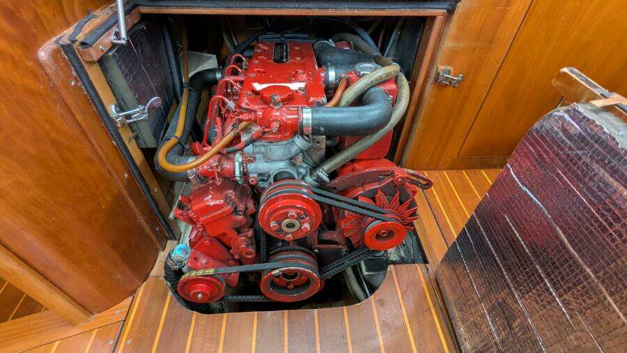 ANSWER 3 40ft Saga Yacht For Sale