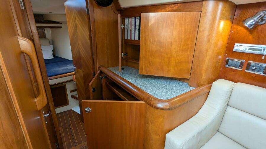 ANSWER 3 40ft Saga Yacht For Sale
