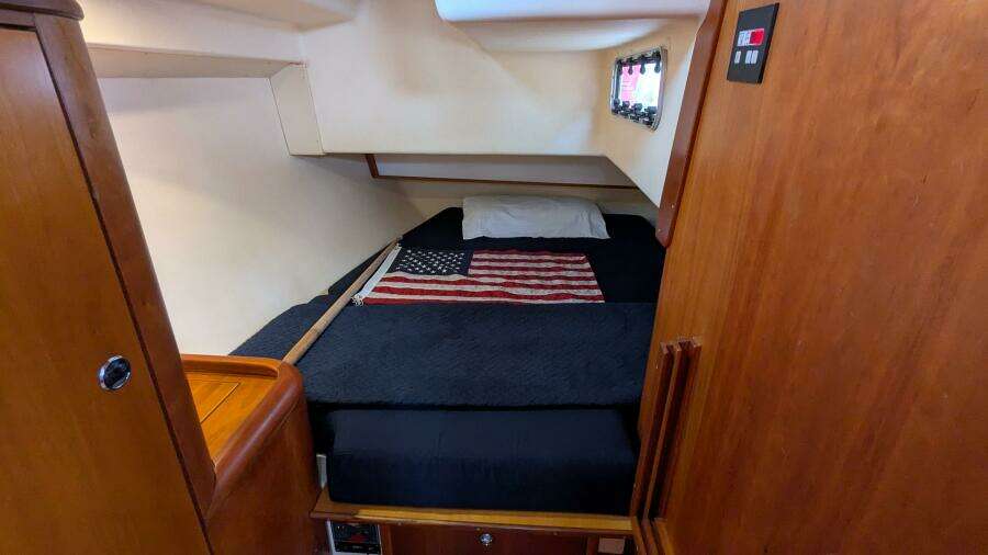 ANSWER 3 40ft Saga Yacht For Sale