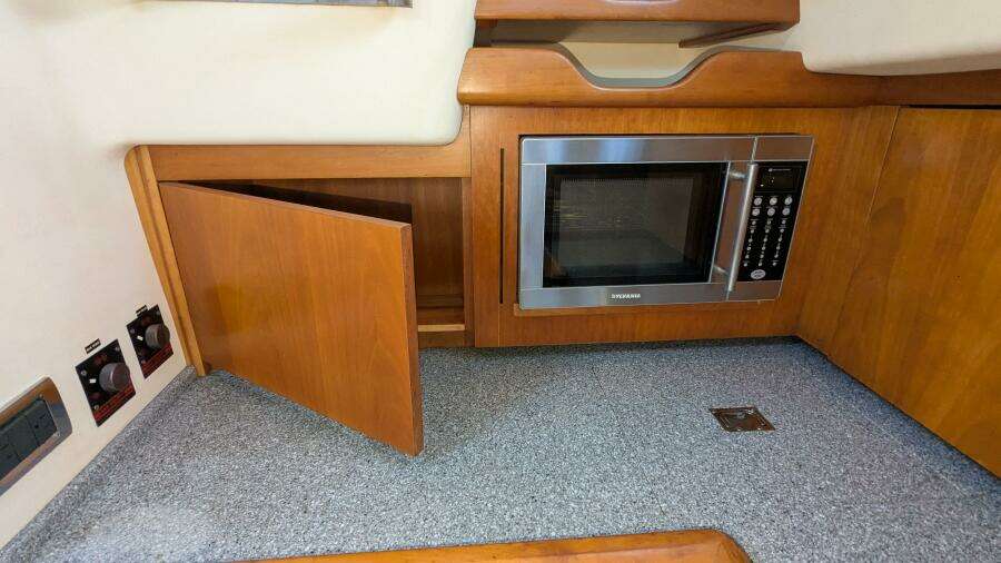 ANSWER 3 40ft Saga Yacht For Sale