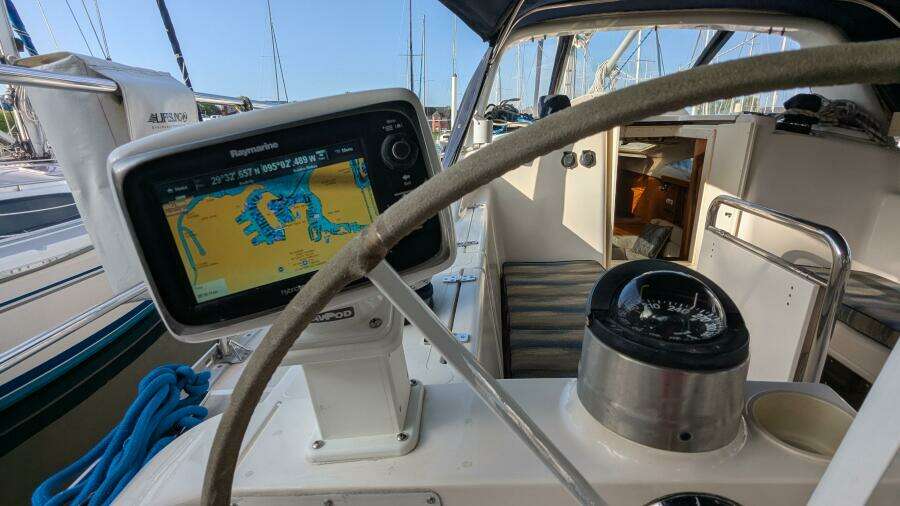 ANSWER 3 40ft Saga Yacht For Sale