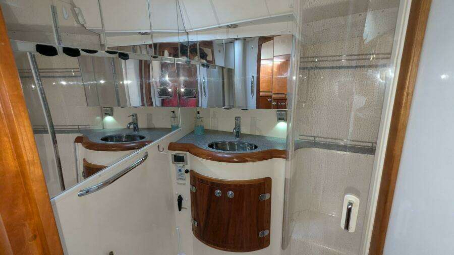 ANSWER 3 40ft Saga Yacht For Sale
