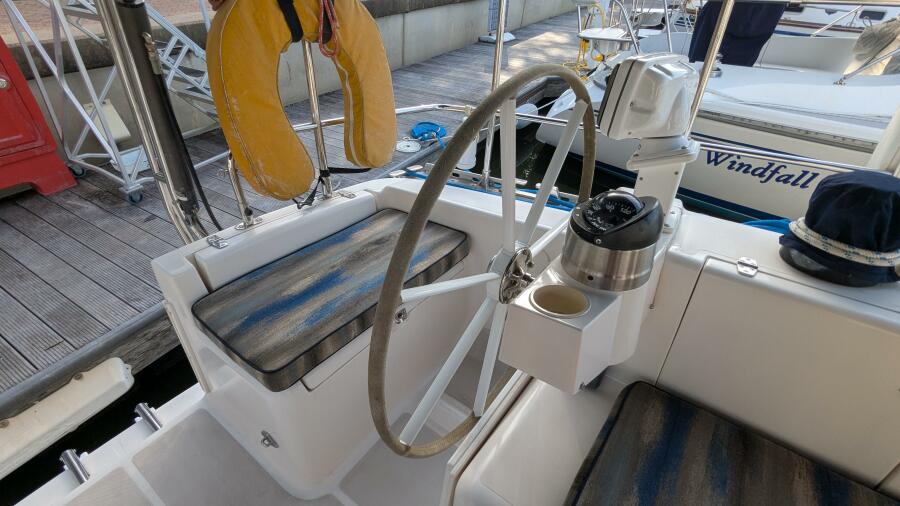 2005 Saga 409