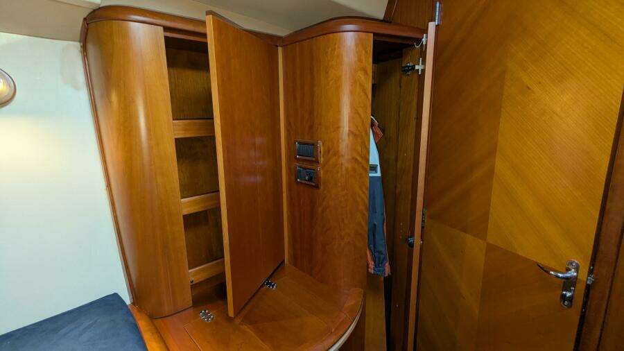 ANSWER 3 40ft Saga Yacht For Sale