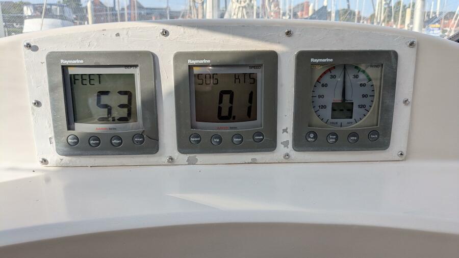 2005 Saga 409