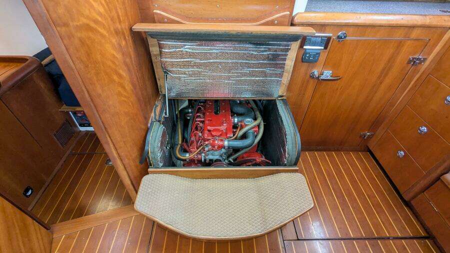 ANSWER 3 40ft Saga Yacht For Sale