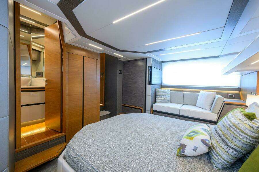 JENA 49ft Tiara Yachts Yacht For Sale