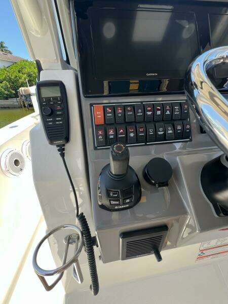 Martina 28ft Pursuit Yacht For Sale