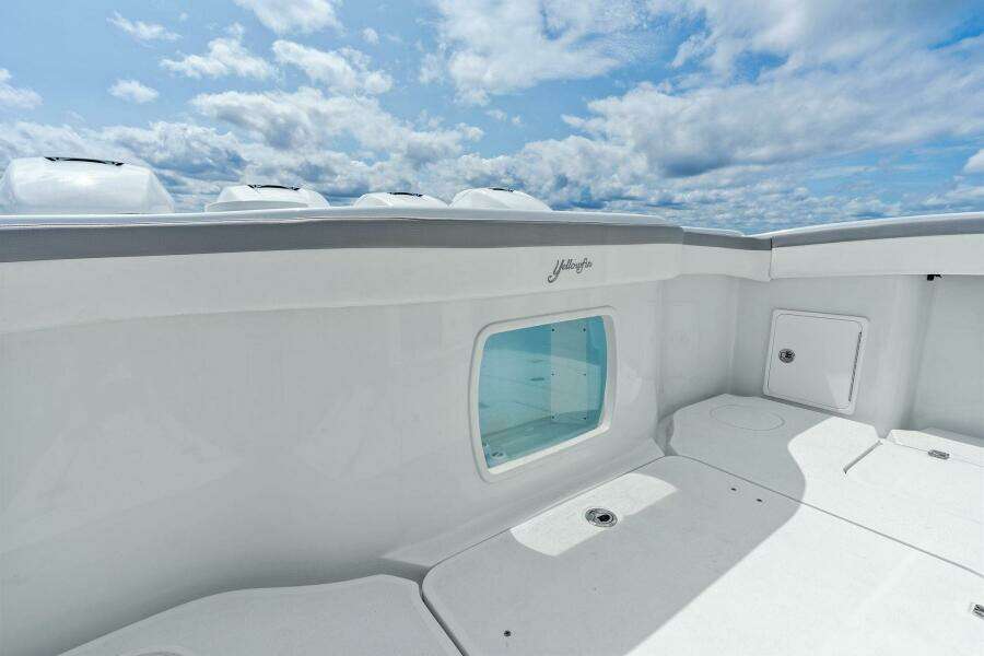 2021 Yellowfin 42 Center Console Fin & Tonic