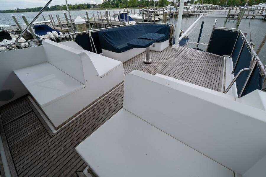 42ft Grand Banks Yacht For Sale