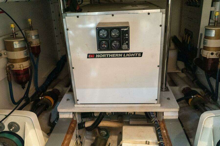 42ft Grand Banks Yacht For Sale