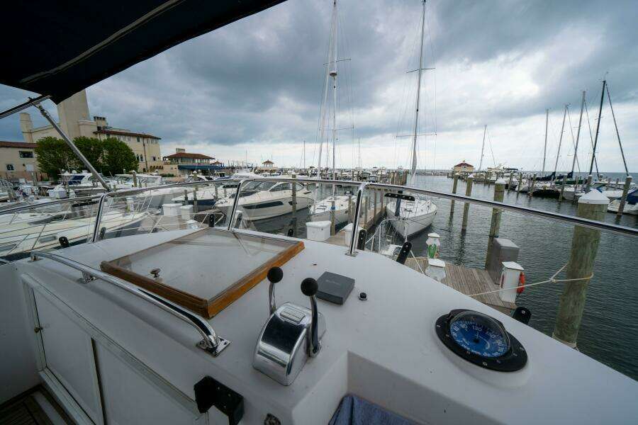 42ft Grand Banks Yacht For Sale
