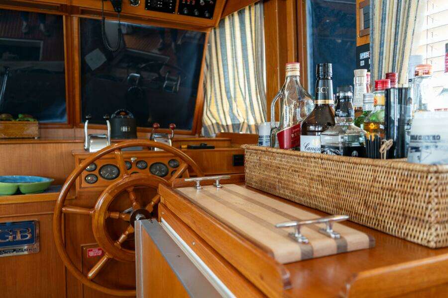 42ft Grand Banks Yacht For Sale