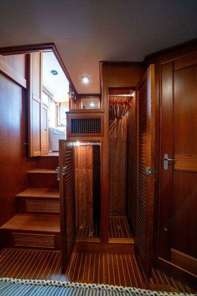 42ft Grand Banks Yacht For Sale