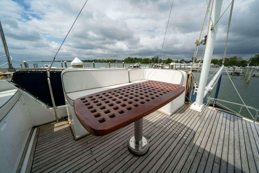 42ft Grand Banks Yacht For Sale