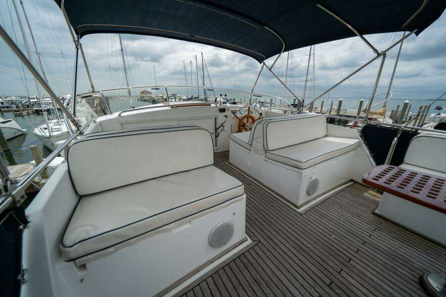 42ft Grand Banks Yacht For Sale