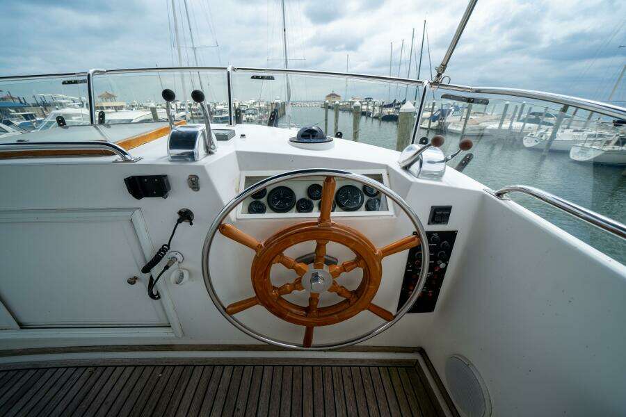 42ft Grand Banks Yacht For Sale