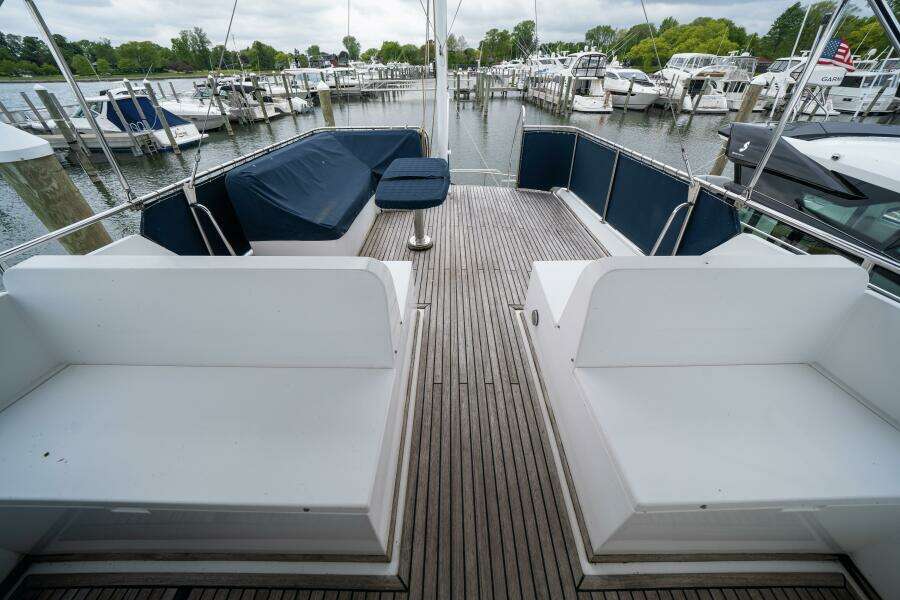 42ft Grand Banks Yacht For Sale