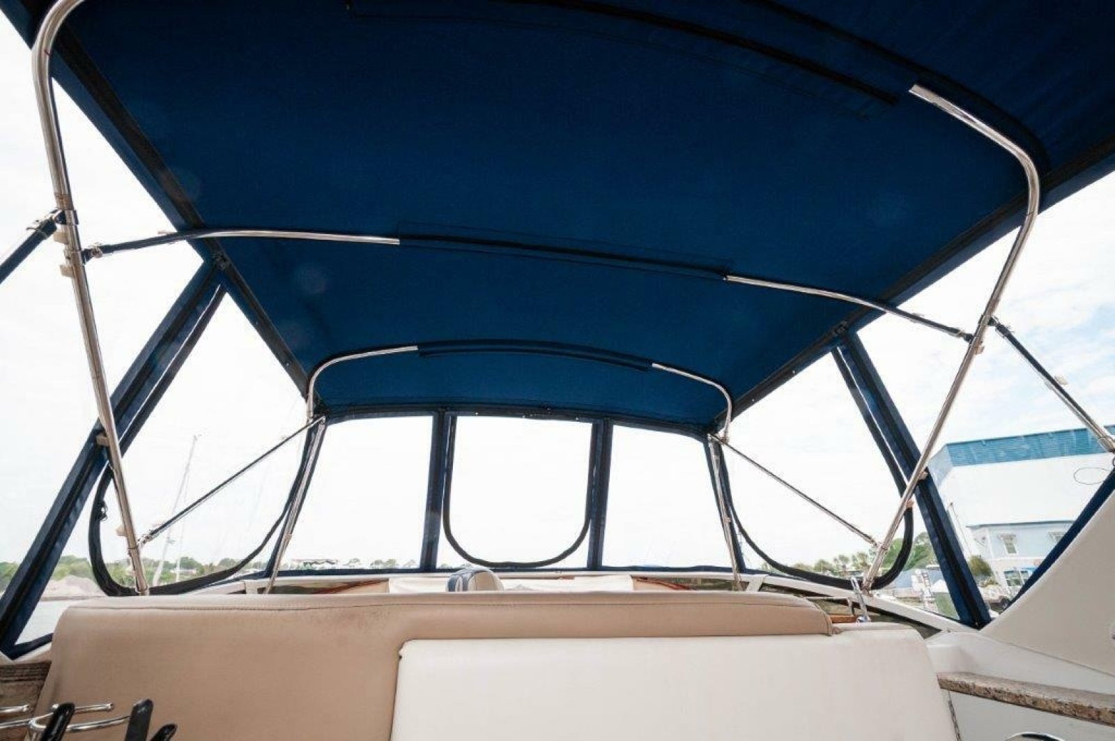 2002 Carver 444 CPMY- Graham's Enterprise 