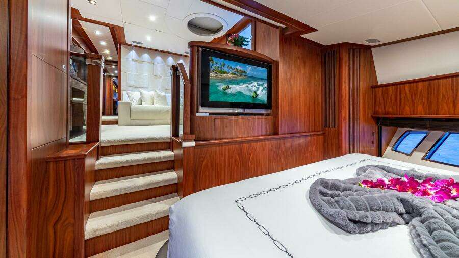 EMRYS 98ft Sunseeker Yacht For Sale