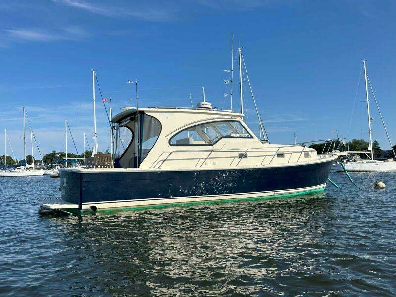 Fetch 34ft Mainship Yacht For Sale