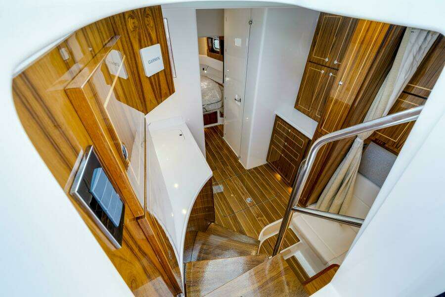 56ft HCB Yacht For Sale