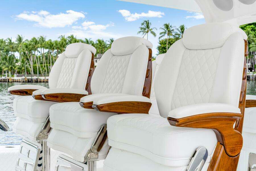 56ft HCB Yacht For Sale