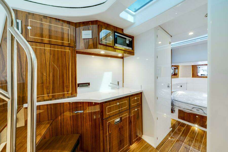 56ft HCB Yacht For Sale