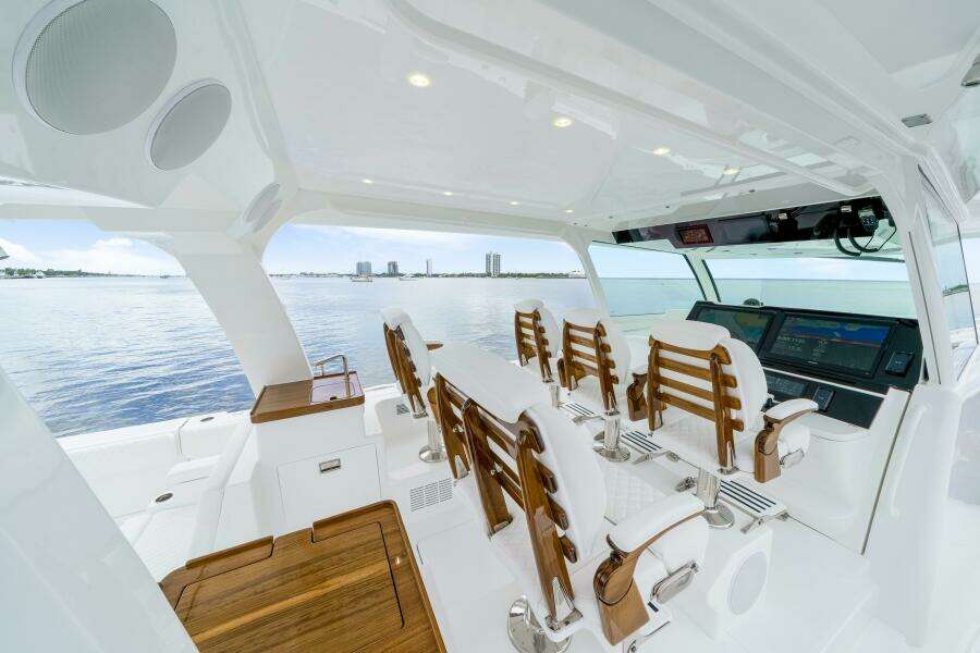 56ft HCB Yacht For Sale