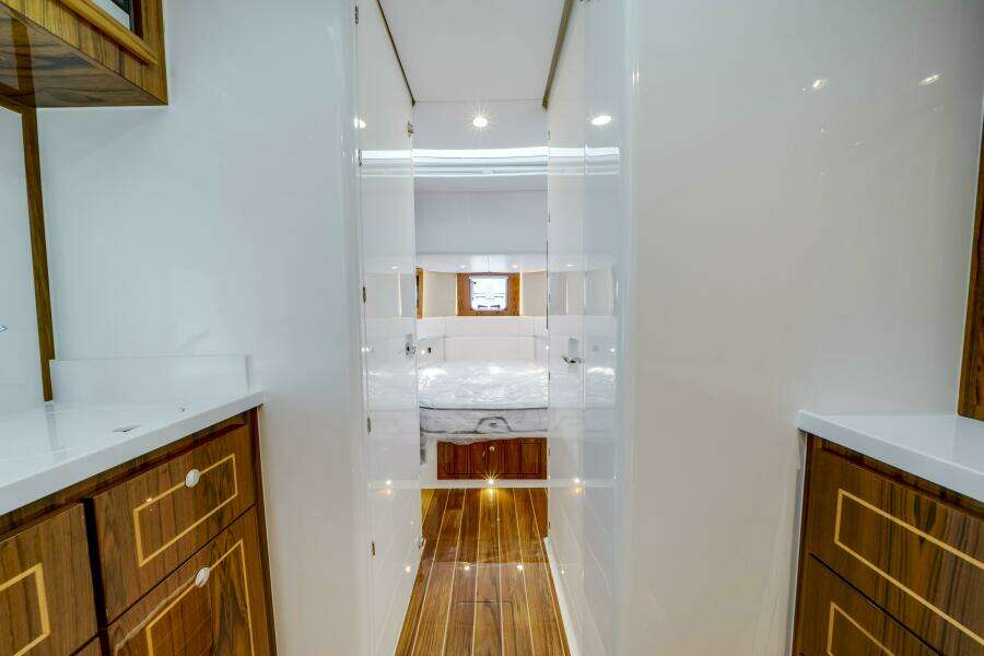 56ft HCB Yacht For Sale