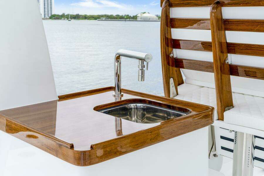 56ft HCB Yacht For Sale