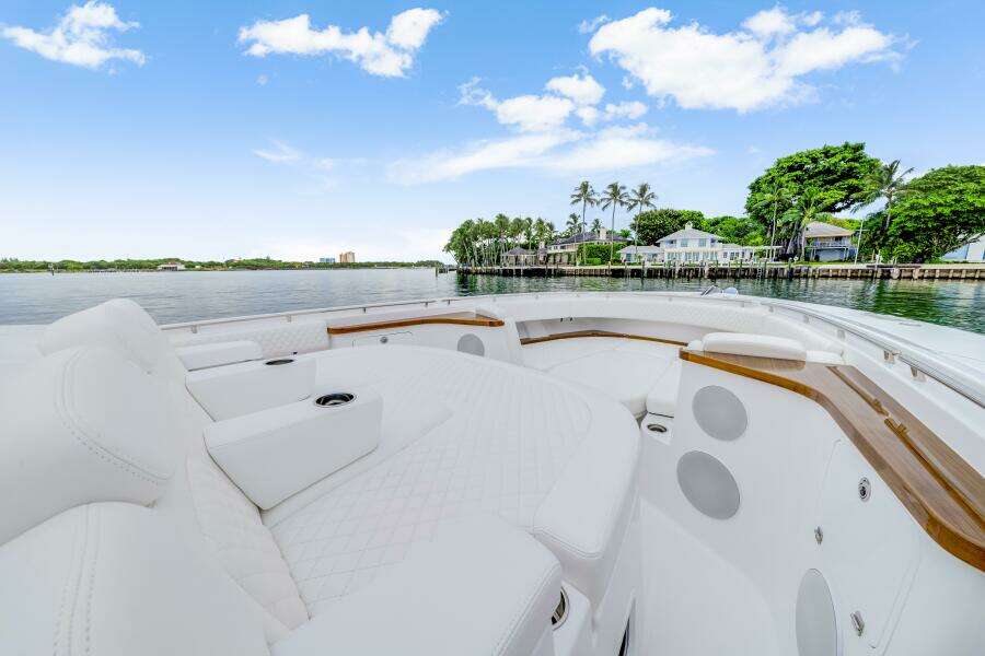 56ft HCB Yacht For Sale
