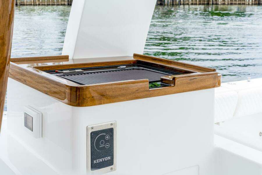56ft HCB Yacht For Sale