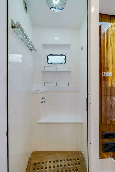 56ft HCB Yacht For Sale