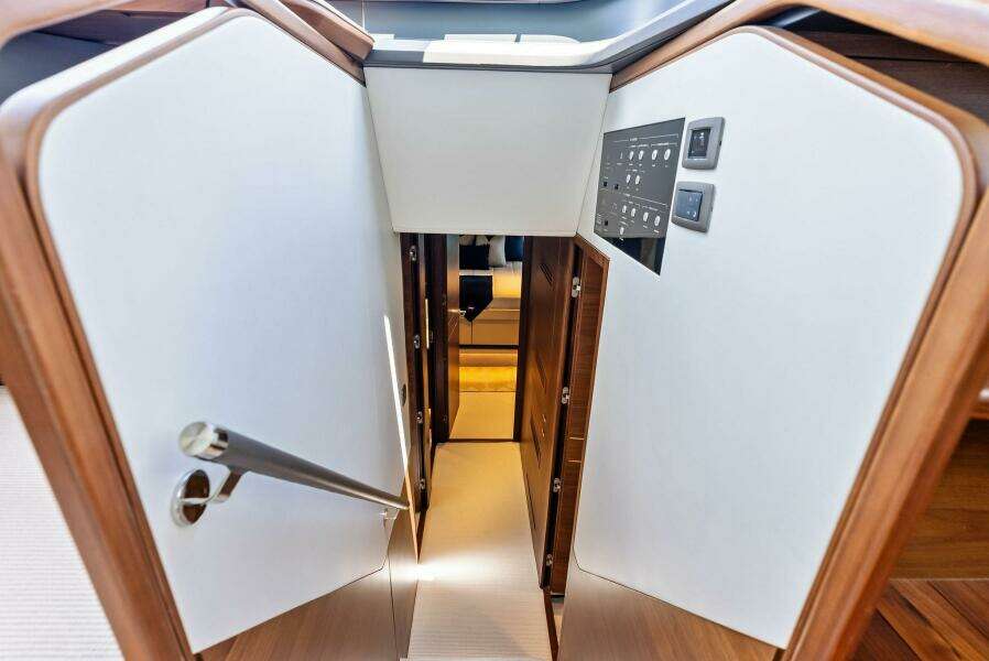 2024 Princess Y72 Motor Yacht SeaQuel