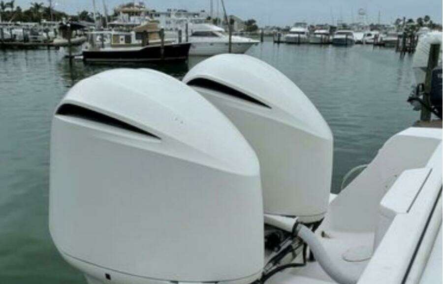 32ft Intrepid Yacht For Sale