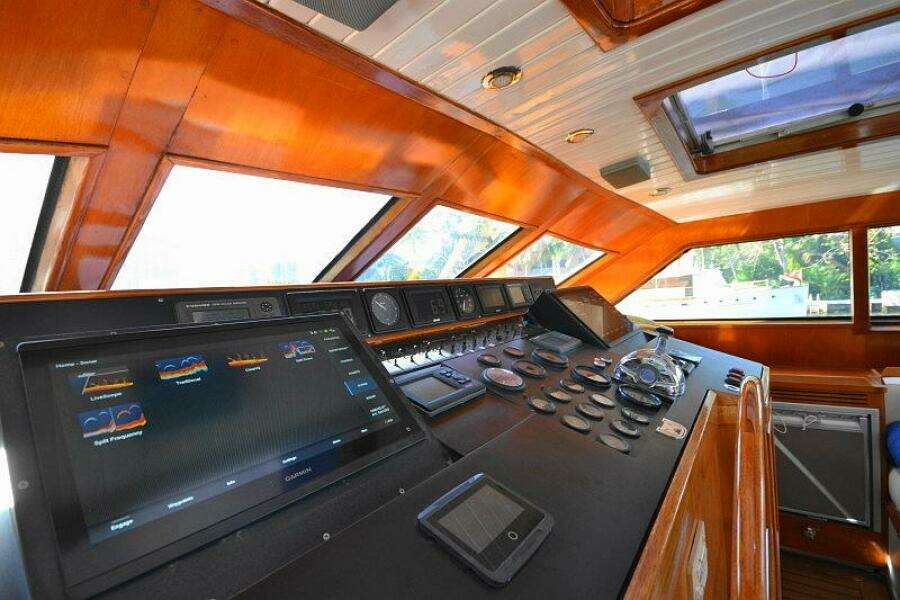 Sunday Morning 92ft Palmer Johnson Yacht For Sale
