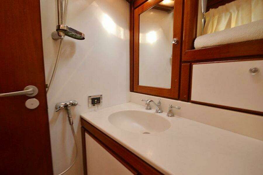 Sunday Morning 92ft Palmer Johnson Yacht For Sale