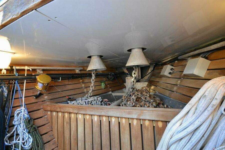 Sunday Morning 92ft Palmer Johnson Yacht For Sale