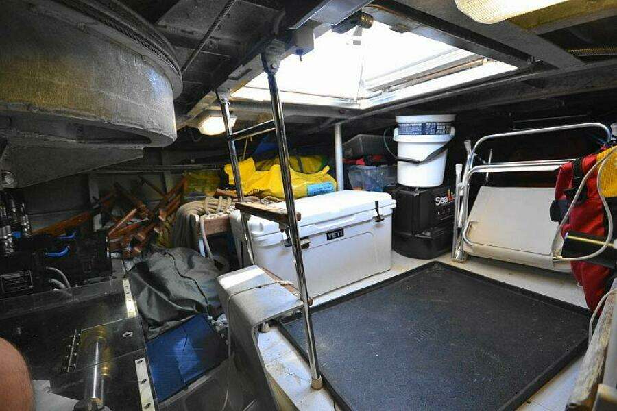 Sunday Morning 92ft Palmer Johnson Yacht For Sale