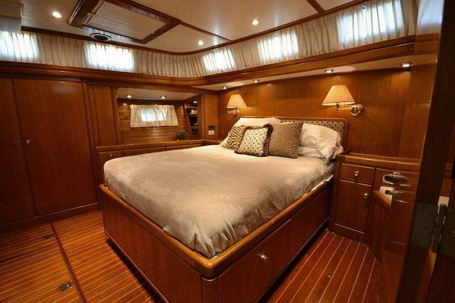 Sunday Morning 92ft Palmer Johnson Yacht For Sale