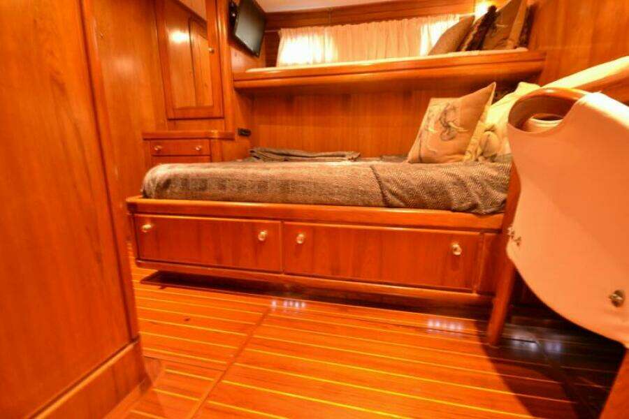 Sunday Morning 92ft Palmer Johnson Yacht For Sale