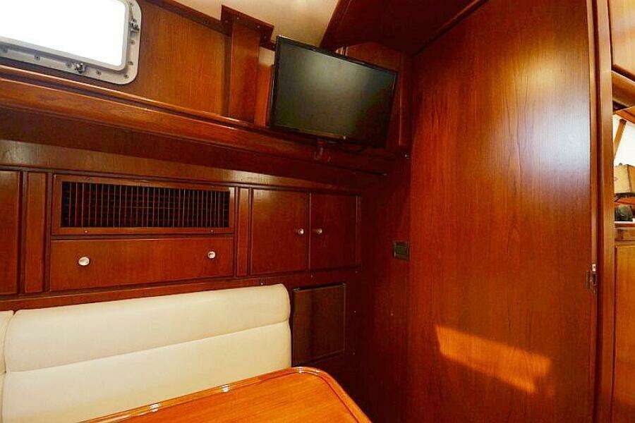 Sunday Morning 92ft Palmer Johnson Yacht For Sale