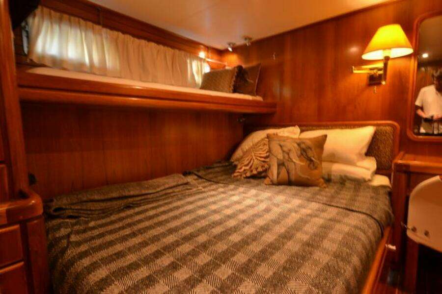Sunday Morning 92ft Palmer Johnson Yacht For Sale