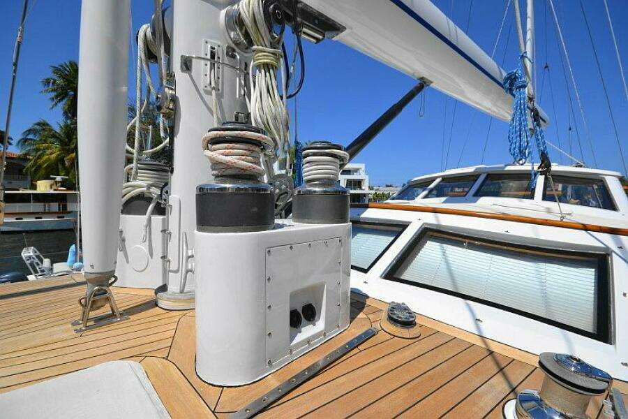 Sunday Morning 92ft Palmer Johnson Yacht For Sale